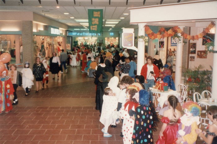 Marquette Mall - From Marquette Mall Memories Facebook